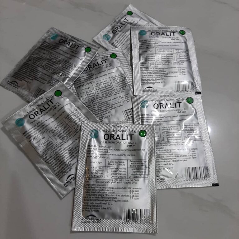 Oralit (ORS): Solusi Ampuh Atasi Dehidrasi Akibat Diare