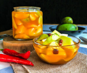 Asinan Buah: Makanan Sehat Tradisional yang Segar dan Kaya Nutrisi